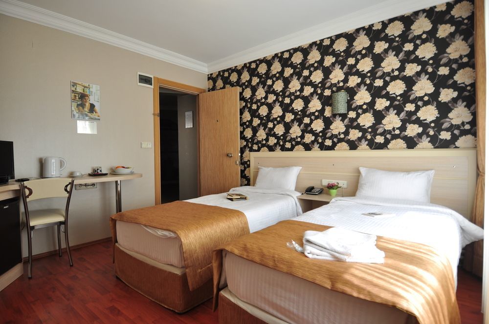 Mini hotel Измир Экстерьер фото